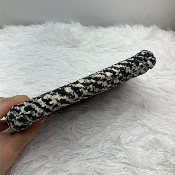 COACH Donegal Double Zip Wallet - Picture 3 of 10